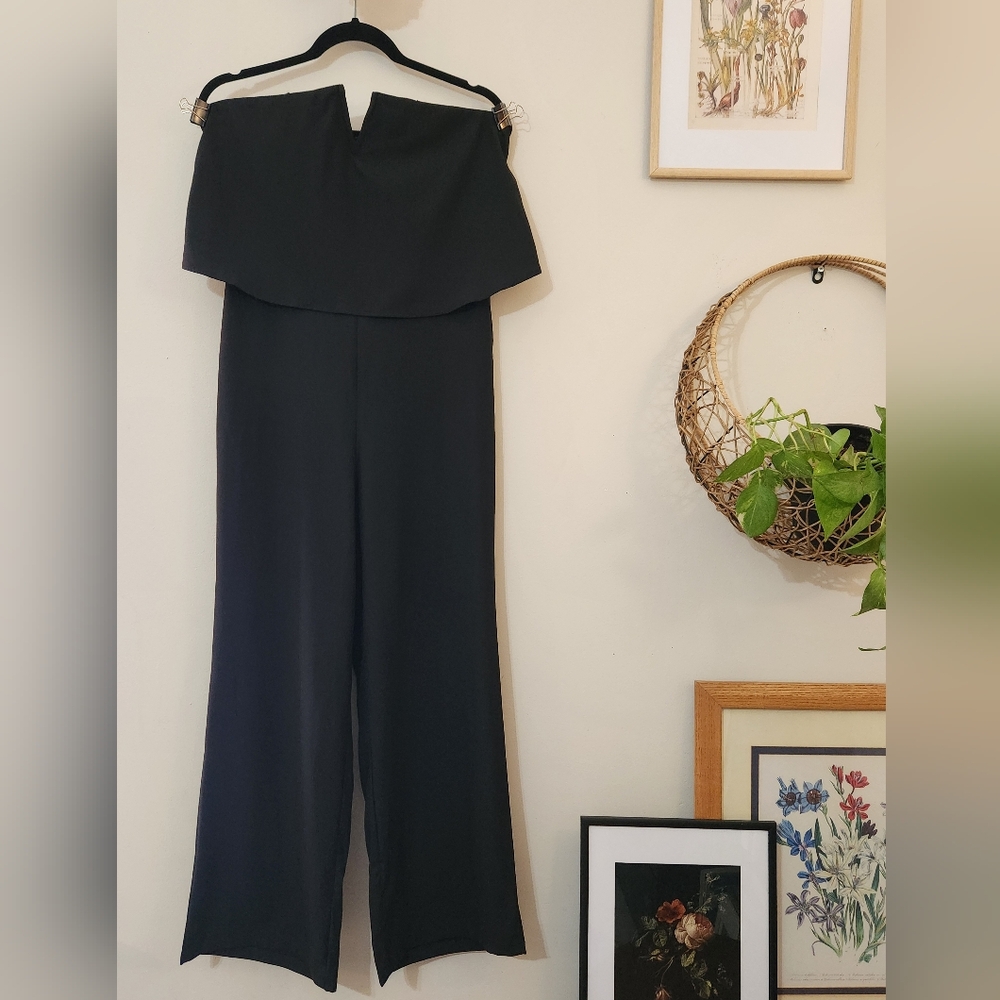 Cider Black V-Neck Strapless Chic Overlay Straight Leg Jumpsuit NWT Size M